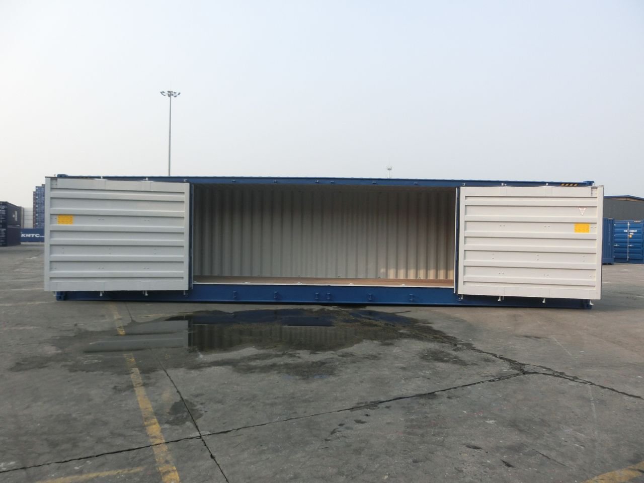 Contenedor de 40 pies con puerta lateral - Imagen 8